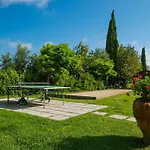 Zwei-zimmer-wohnung Borgo Collelungo By Interhome *